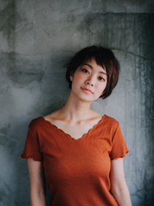 大倉山にある人気の美容室「ソラコ（SORACO）大倉山店」のヘアスタイル「大人可愛いショートスタイル」