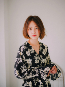 人気の美容室・美容院「ソラコ（SORACO）」、「ブレンドロシェル（Blend Roshelle）」を経営するサロングループ「株式会社PEAK－HUNT（ピークハント）」のヘアスタイル「コンパクトボブ」