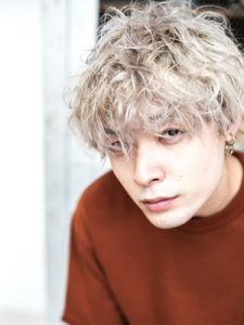 大倉山にある人気の美容室「ソラコ（SORACO）大倉山店」のヘアスタイル「スパイラルミックスマッシュ」