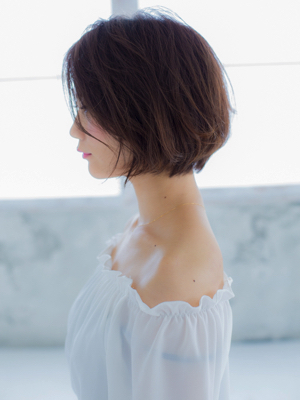 ヘアスタイル「小顔！ナチュラルボブ」の側面画像